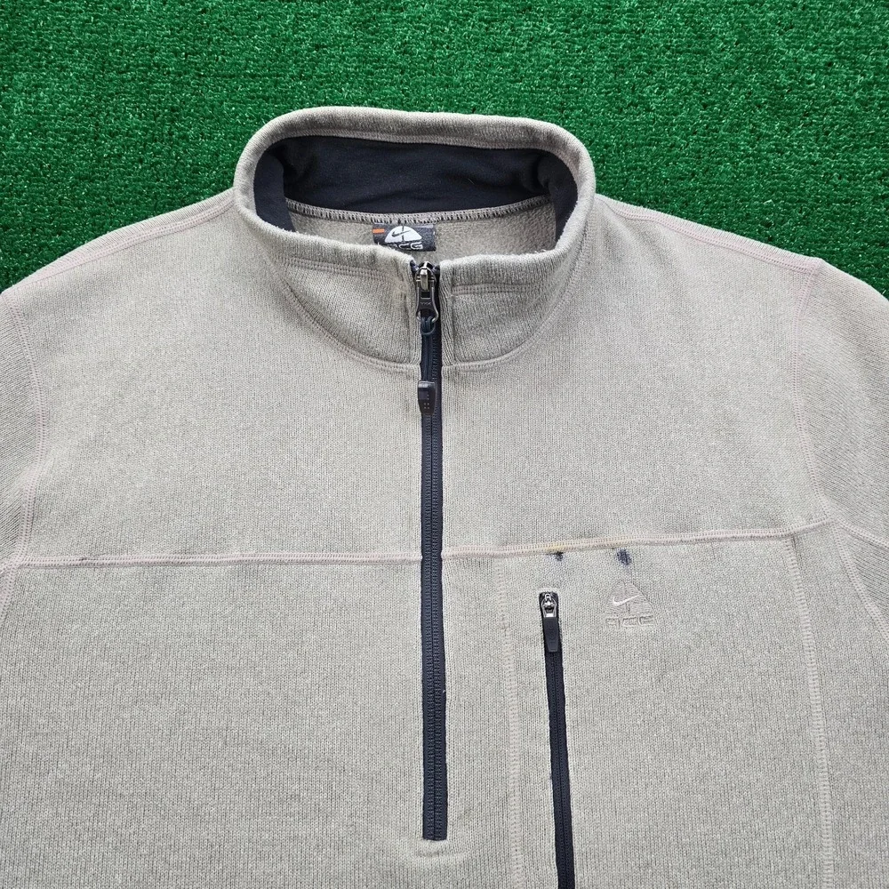 Nike ACG Technical Quarter-Zip Fleece Pullover Sweater Mens Large Beige Outdoors
